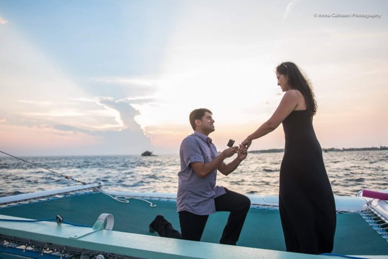 A Sailboat Tour For Lovers In Paradise