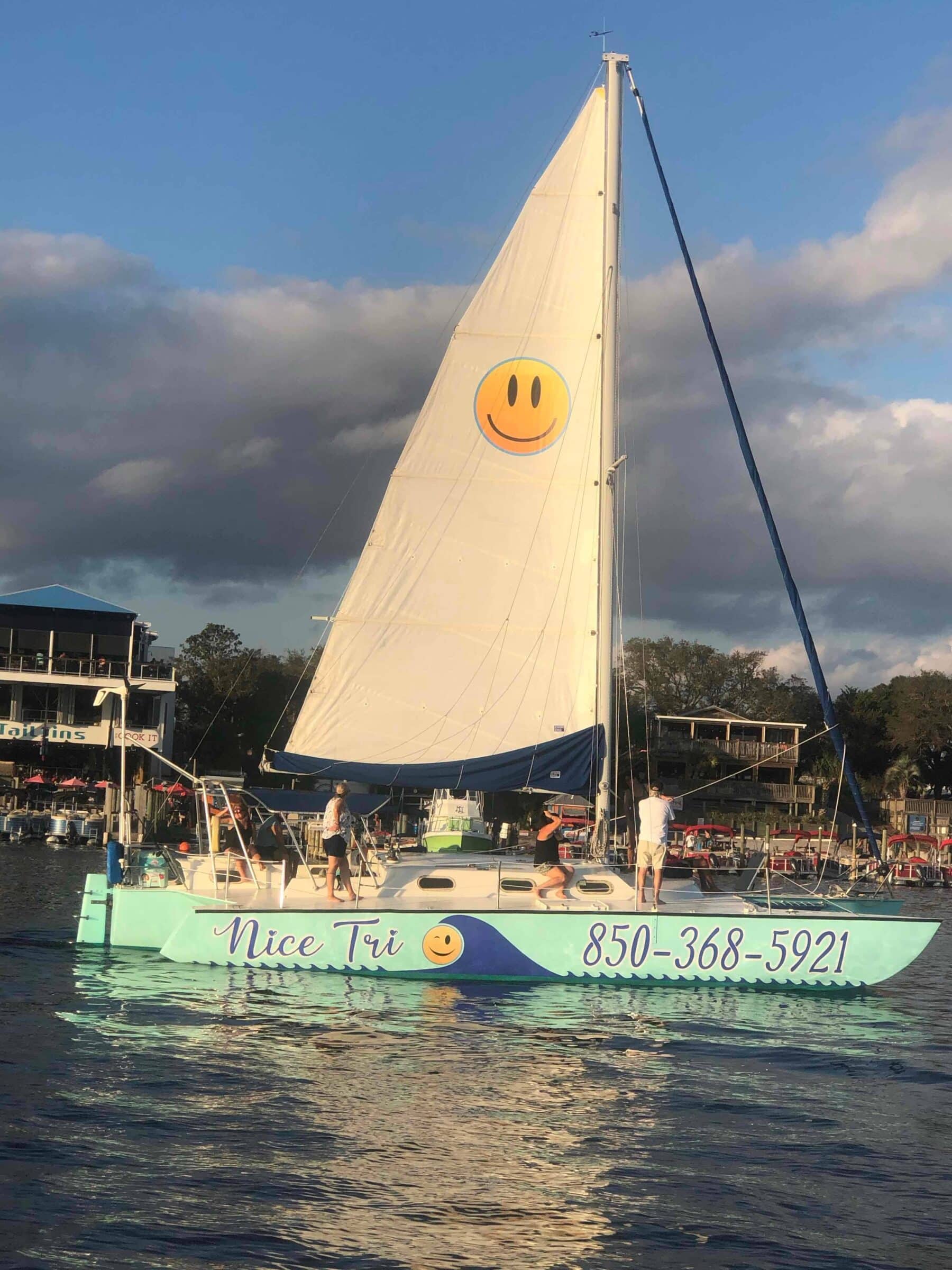 Nice Tri Charter Boat – Look For The Smiley Face